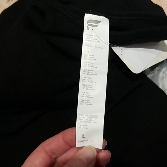 🔮 NWT- Fabletics - NOT ONLINE OR INSTORE - Kinsley Seamless Lace-Up Long Sleeve - Picture 7 of 14